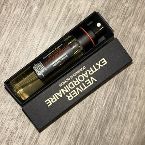 Frederic Malle Vetiver Extraordinaire - Black and Gold Bottle